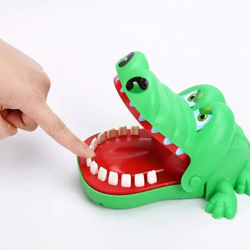 Novelty Tricky Crocodile Teeth Bite Finger Toys Party Prank Game Props Hand-biting Trick Decompression Holiday Parent-child Gift