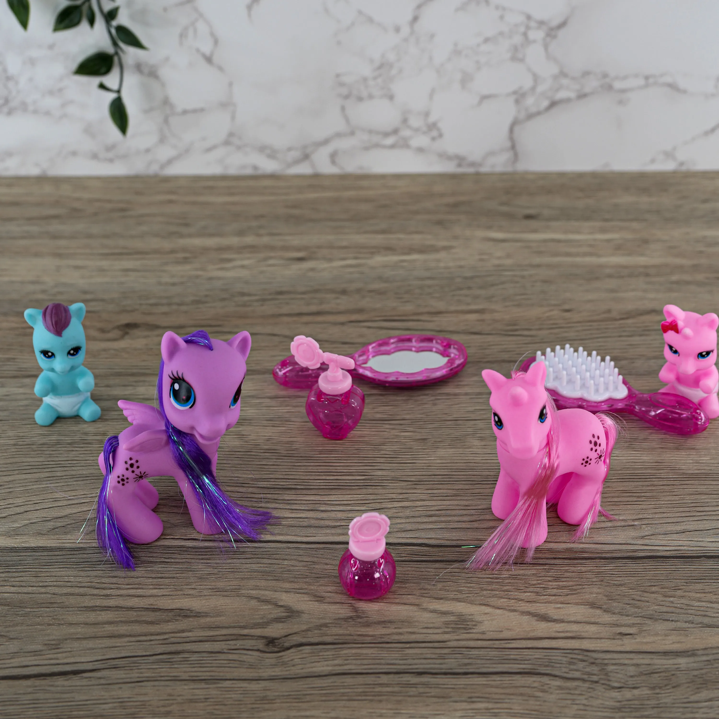 Unicorn Family Playset